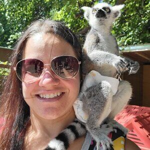 Meet your Posher, Angela